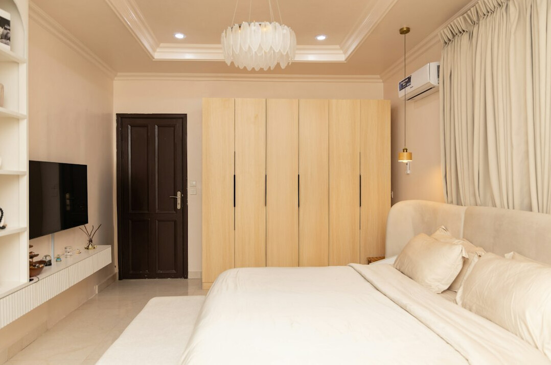 neat bedroom closet