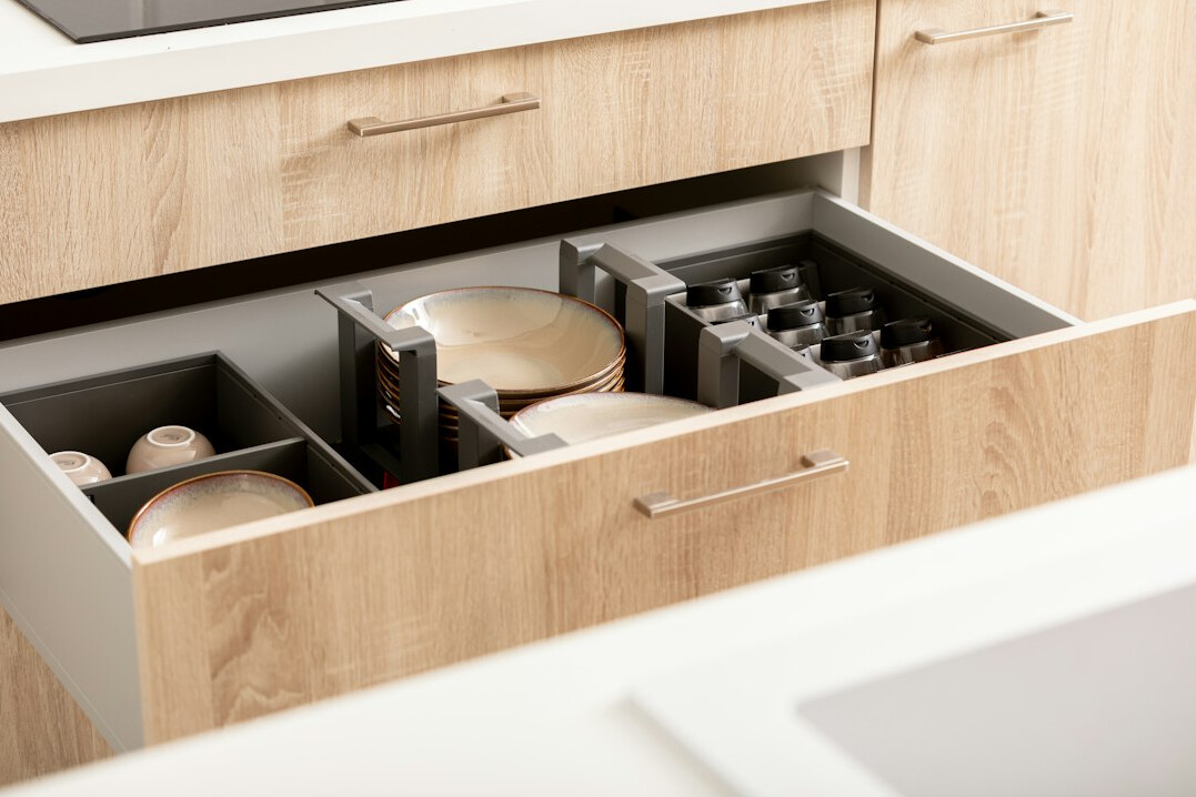 organized kitchen drawers